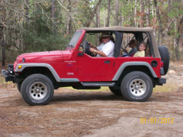 2012-Jan-02HGR4X4Croom 084
